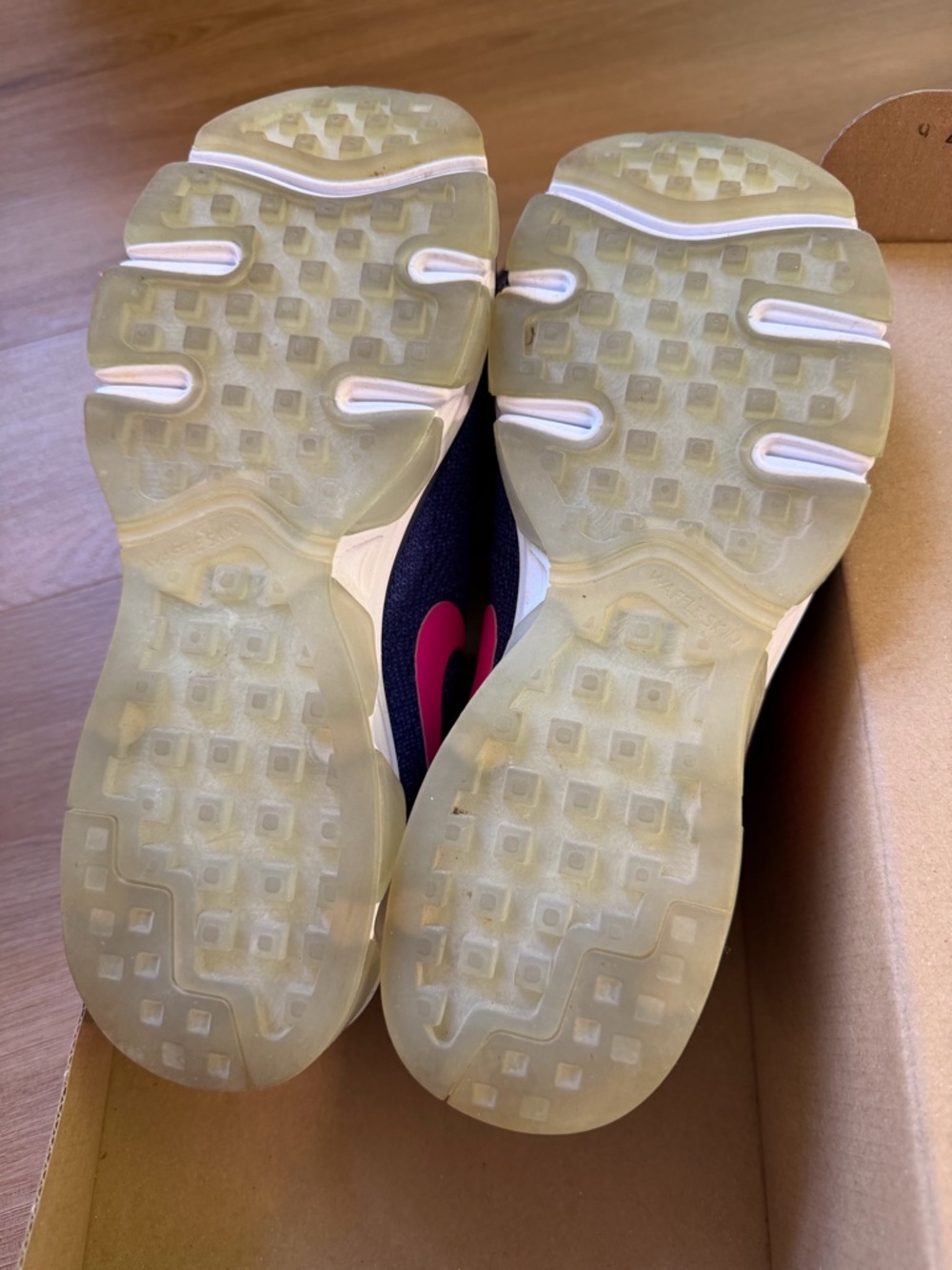 Nike Air Max Tailwind Women’s Sneakers, Size US 6.5 - Picture 4 of 4